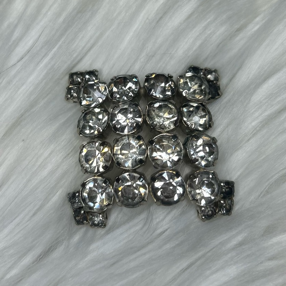 Vintage 60’s Silver Tone Crystal Brooch